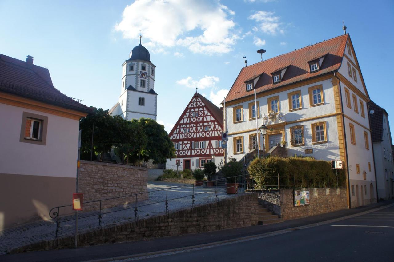 Wunderschoene Ferienwohnung In Winterhausen Mit Kueche, Bad Und Piano Eksteriør billede